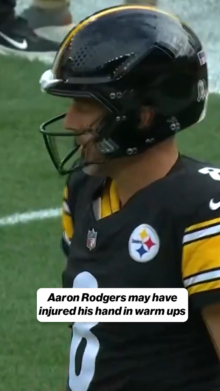 Image for Is Aaron Rodgers' hand hurt in pregame π