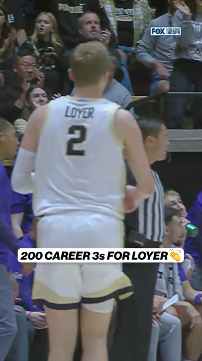 Fletcher Loyer becomes the 10th member of the 200 3-pointers club at Purdue! 🙌