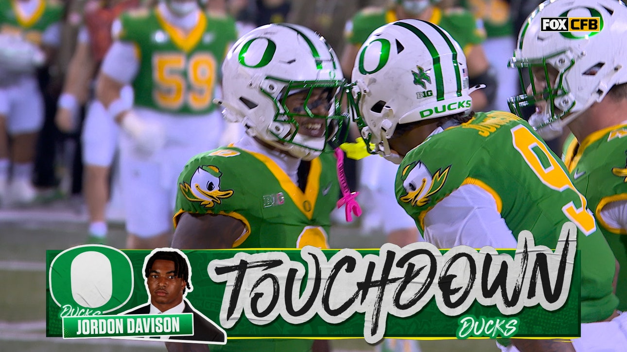 Jordon Davison punches it in for a one-yard TD, Oregon leads Minnesota