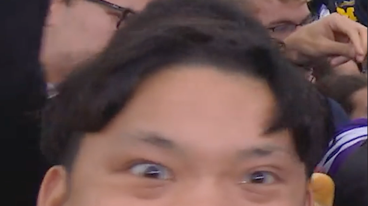 Matt Leinart was feeding the BNK first row 🧑‍🍳