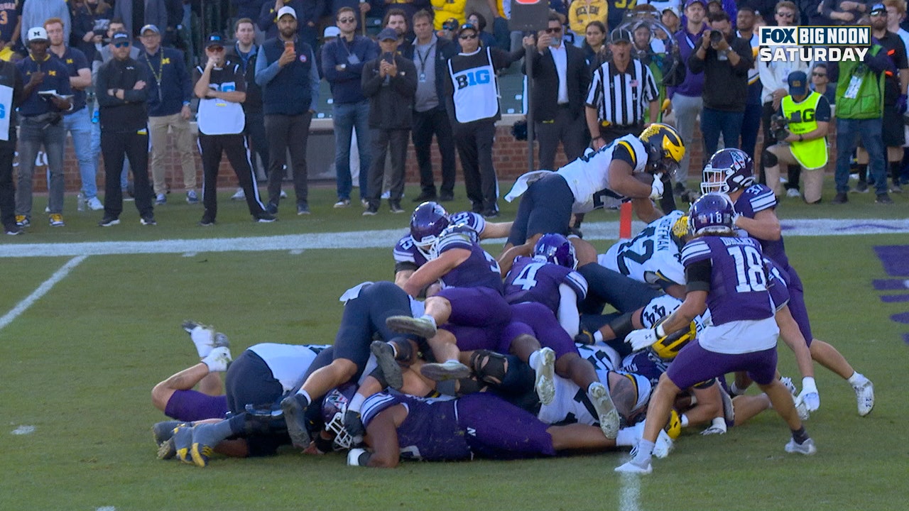 Jordan Marshall rushes for his SECOND TD, extending Michigan's lead over Northwestern