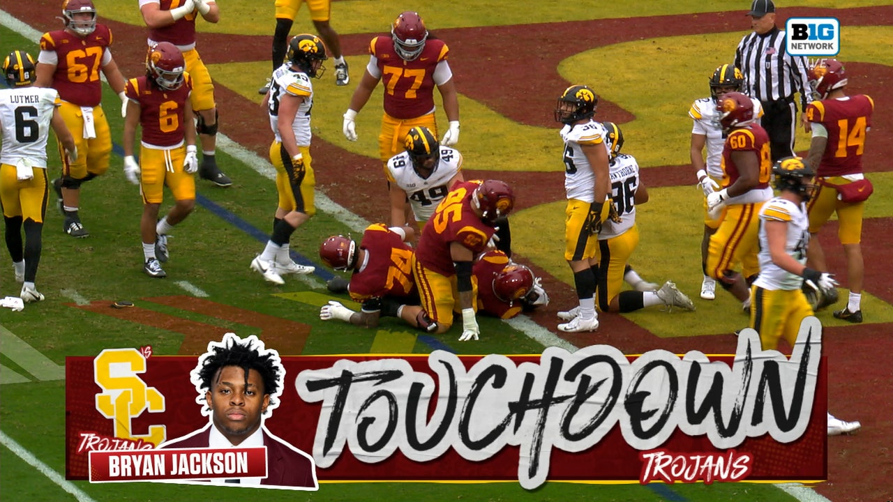 RB Bryan Jackson takes the snap to the endzone for a one-yard TD, USC trails Iowa 
