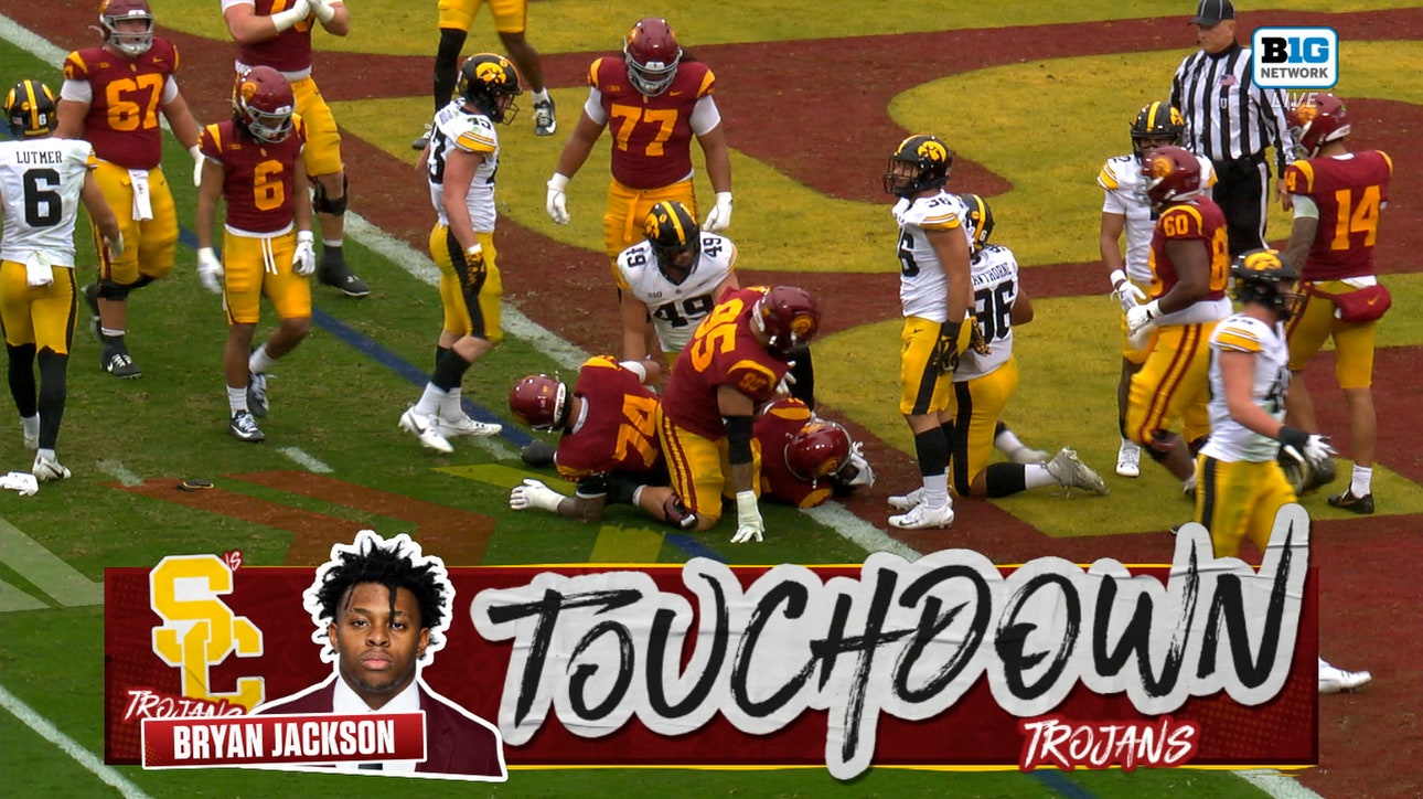 RB Bryan Jackson takes the snap to the endzone for a one-yard TD, USC trails Iowa