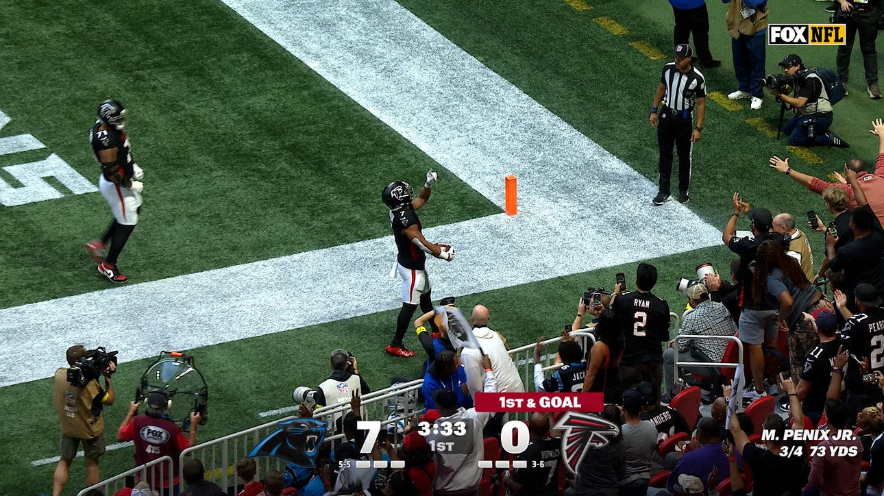Bijan Robinson breaks two tackles for a 4-yard rushing TD, Falcons level the Panthers in the first quarter | NFL Highlights