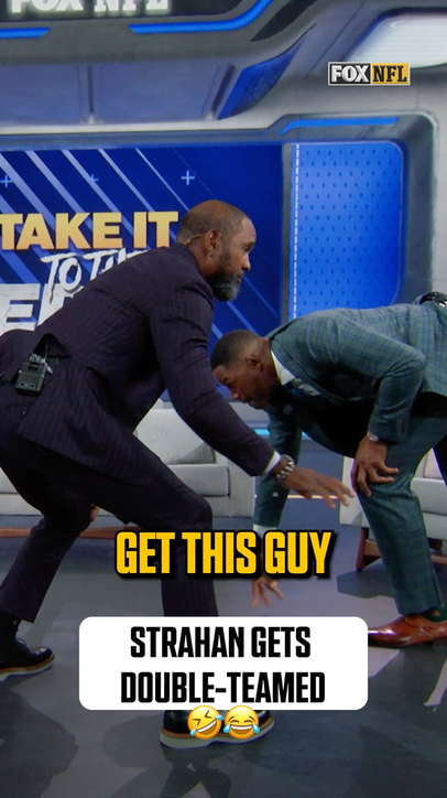 Julian Edelman and Charles Woodson showed Michael Strahan the meaning of teamwork 😂