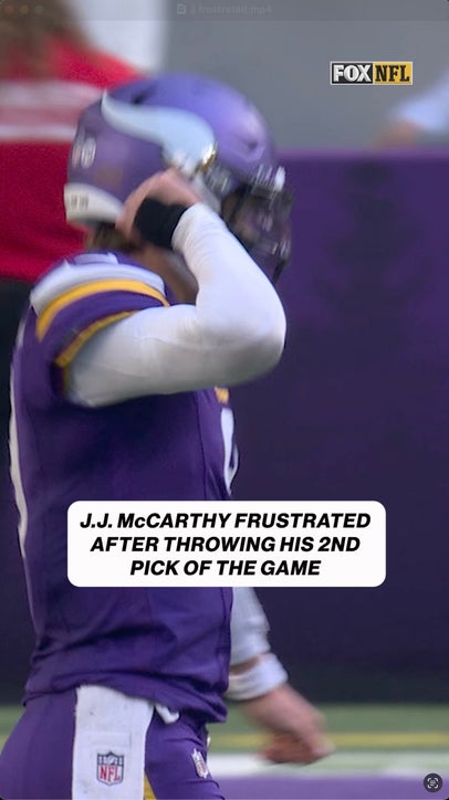 J.J. McCarthy visibly frustrated after another interception 😡
