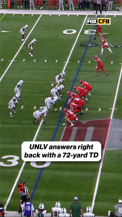 Taeshaun Lyons breaks loose for a 72-yard score 🔥