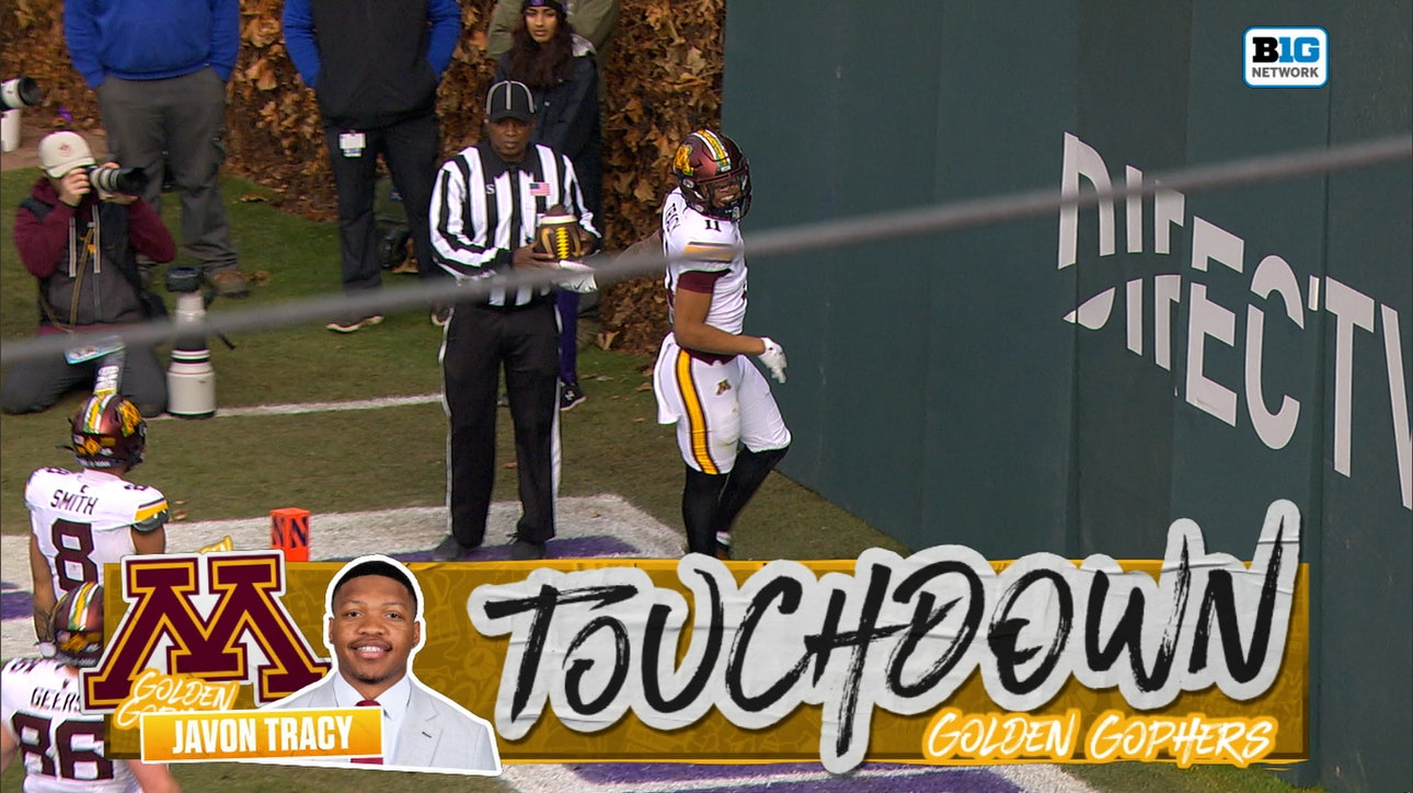 Javon Tracy holds on to the ball for a 24-yard TD, Minnesota extends lead vs. Northwestern
