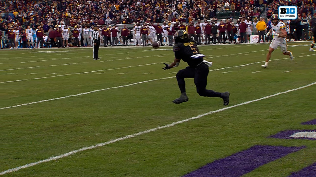 Caleb Komolafe completes a 2-yard receiving TD, Northwestern takes lead after trailing Minnesota 28-13
