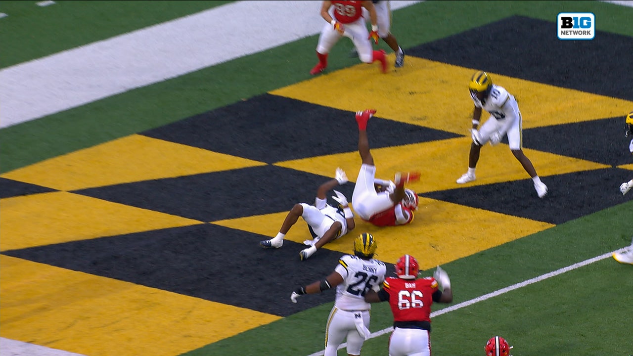 Malik Washington finds Dorian Fleming for TD to give Maryland a lead over Michigan