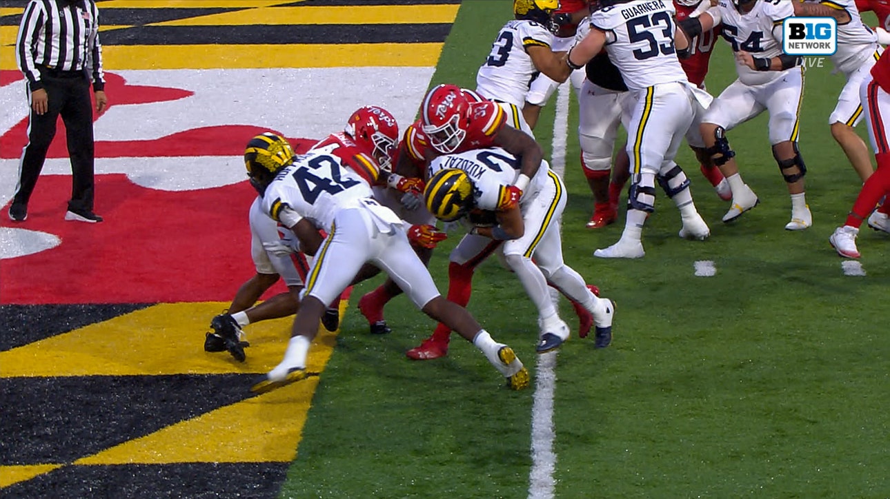 Michigan's Bryson Kuzdzal rushes for 2-yard TD, taking lead over Maryland