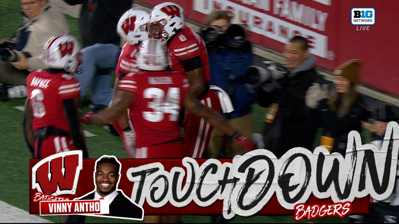 Vinny Anthony rushes for touchdown, giving Wisconsin lead over Illinois