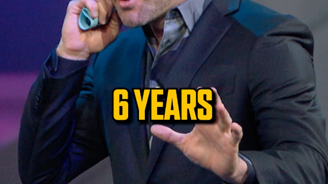 Jules and Jay give the Chiefs VIP access to the club 🥂