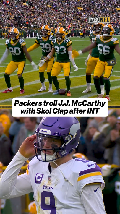Packers TROLLING Vikings