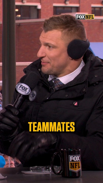 Take it from Gronk, giving back can even help you find your better half 😂🫶