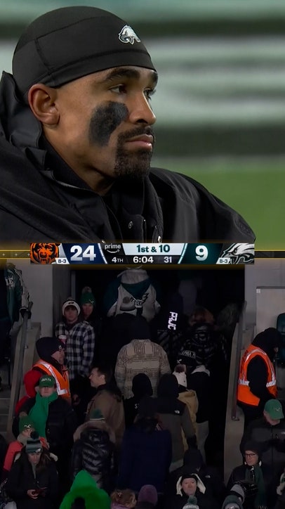 Eagles fans leave game early disappointed with their team 😬