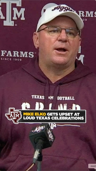 Mike Elko was NOT HAPPY about the loud Texas celebrations 😬