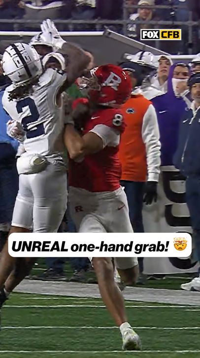 WHAT A ONE-HAND CATCH 😱