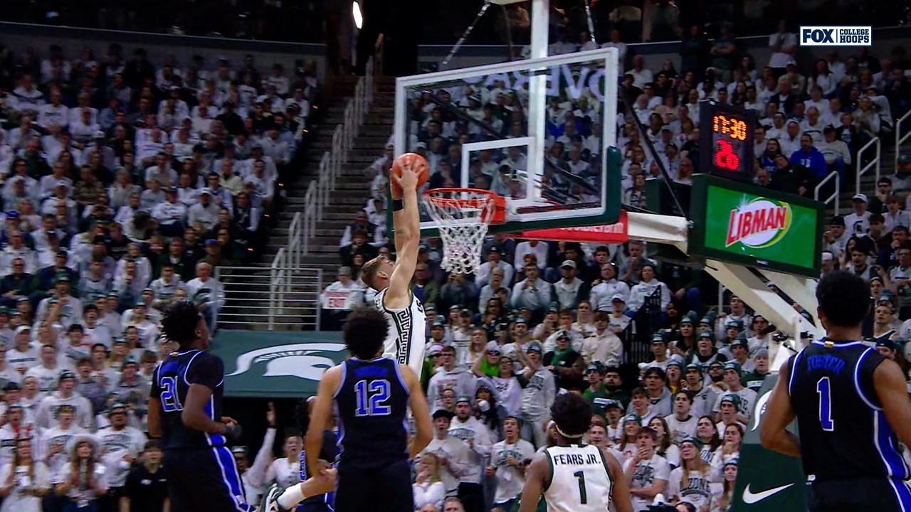 Jeremy Fears Jr. finds Carson Cooper for alley-oop SLAM, opening the scoring for Michigan State