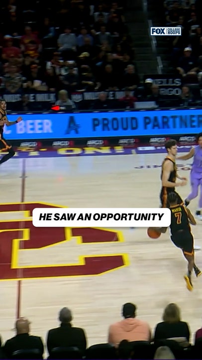 Dunk had the bench HYPED 🔥