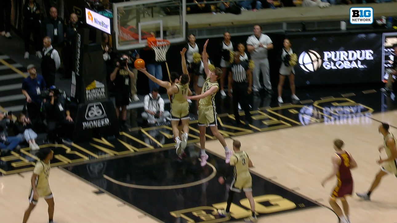 Bobby Durkin finishes tough play in the paint for tough and-one, Minnesota trails Purdue