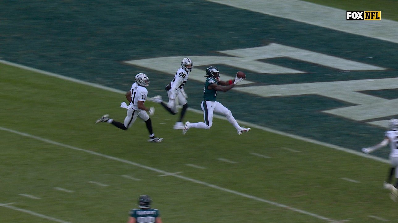 Jalen Hurts links up with A.J. Brown for 27-yard TD, extending Eagles' lead over Raiders | NFL Highlights