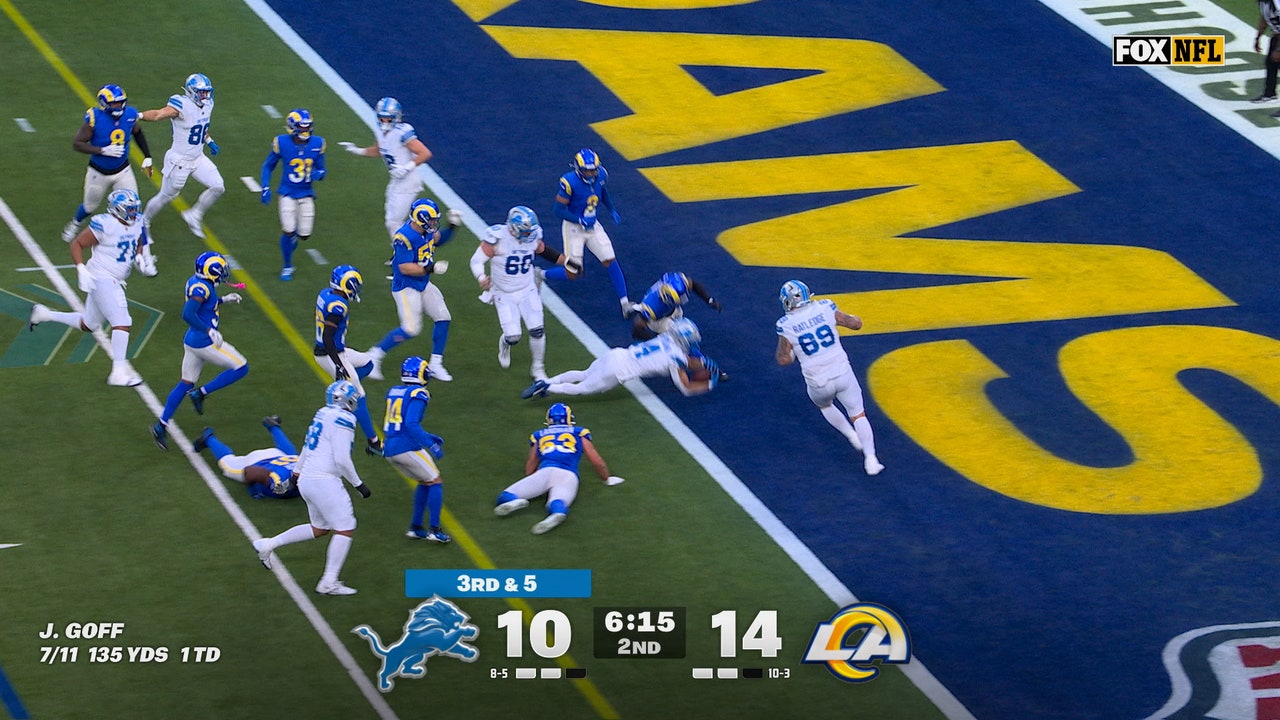 Jared Goff finds Amon-Ra St. Brown for his second TD, giving Lions a 17-14 lead over Rams | NFL Highlights