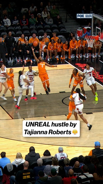 Textbook basketball from Tajianna Roberts! 🙌