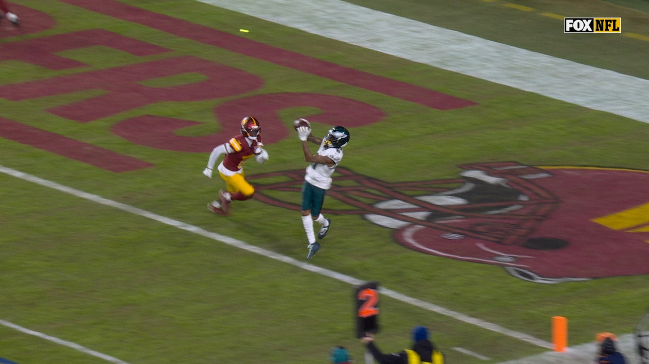 Jalen Hurts connects with DeVonta Smith for 5-yard TD, giving Eagles lead over Commanders | NFL Highlights