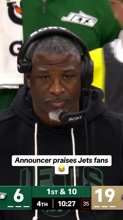 Announcer praises Jets fans dedication