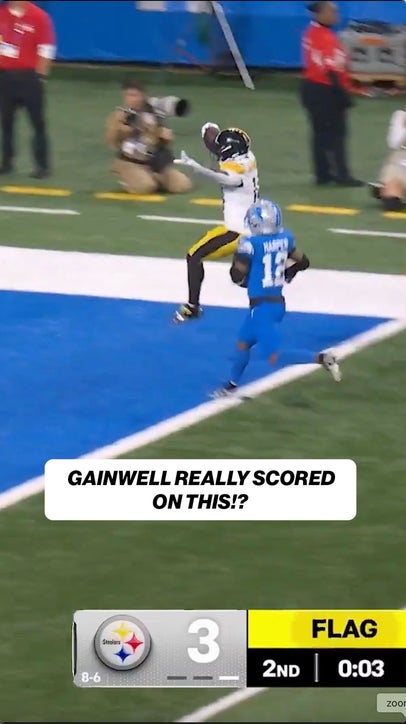 HOW DID HE CATCH THAT?! 😱🤯