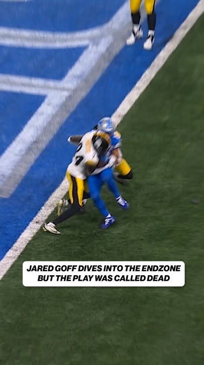 Jared Goff DIVES into the endzone but the played called dead 😳