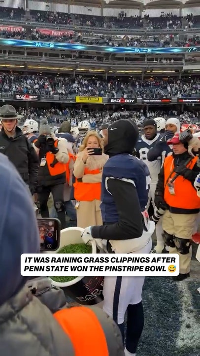 Nothing says "Bowl Game win" quite like a bath of grass clippings 😅 