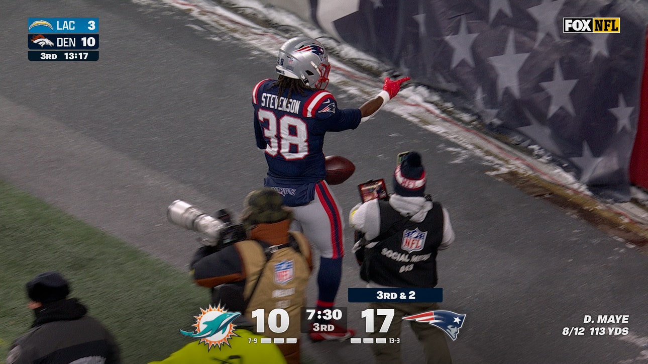 Drake Maye finds Rhamondre Stevenson for a 15-yard TD to extend Patriots' lead over Dolphins | NFL Highlights