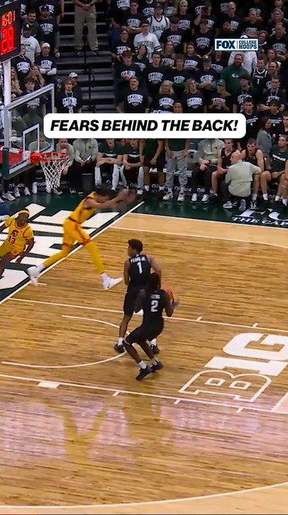 The floor general goes behind the back for the assist 😮‍💨 