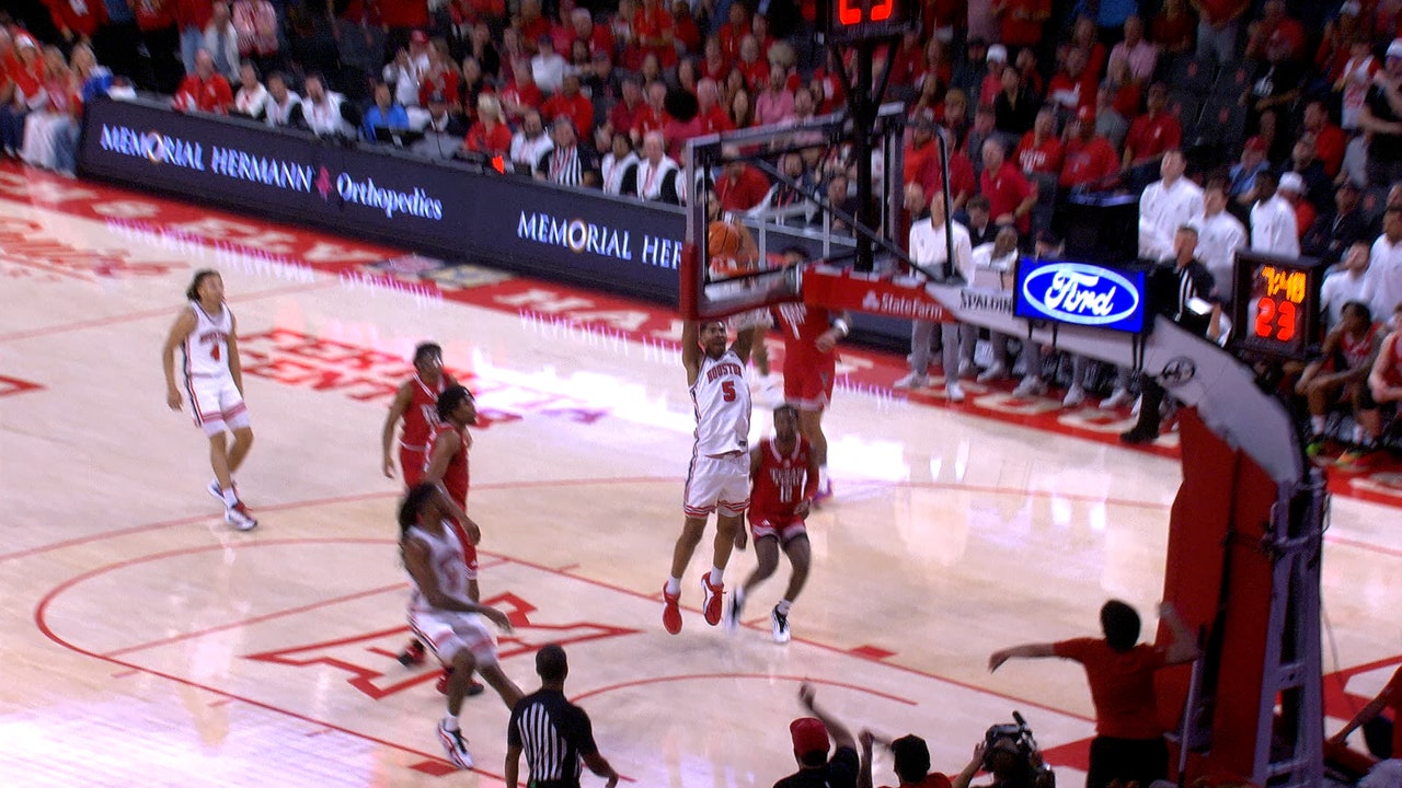 Chris Cenac Jr. throws down POWERFUL Two-Handed SLAM DUNK to give Houston a lead over Texas Tech