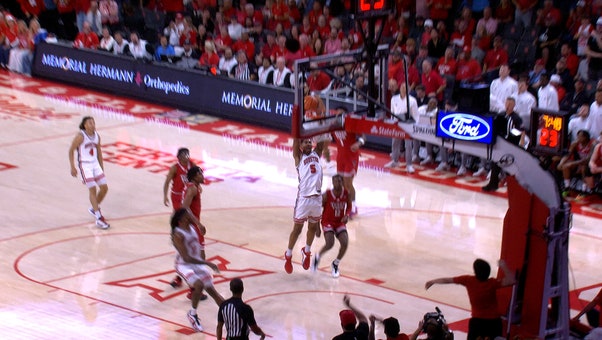 Chris Cenac Jr. throws down POWERFUL Two-Handed SLAM DUNK to give Houston a lead over Texas Tech