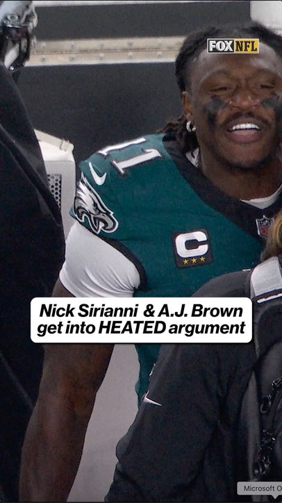 Eagles have TENSION on the sideline 😬