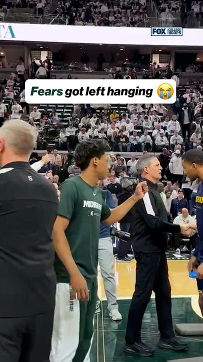 Jeremy Fears got left hanging 😳