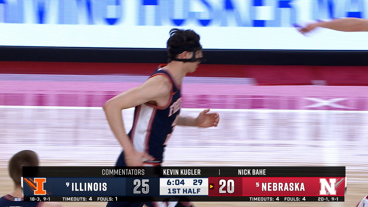 Illinois' Zvonimir Ivisic elevates and throws down slam vs. Nebraska