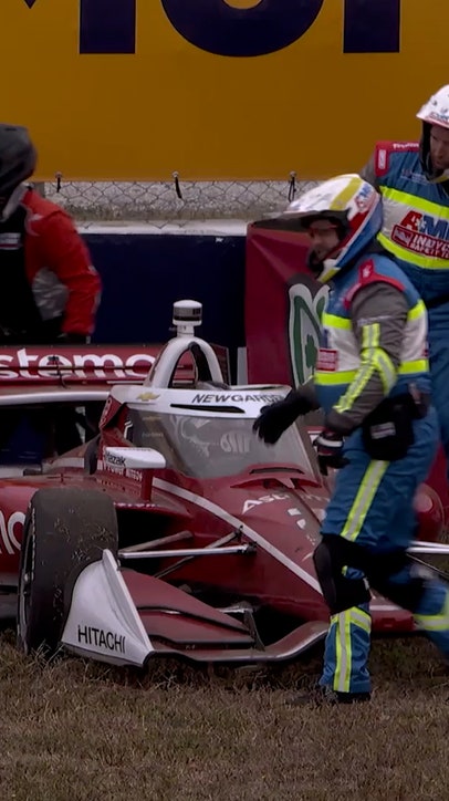 Josef Newgarden goes through the grass 😬