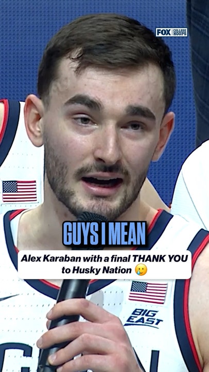UConn's Alex Karaban takes in his last game in front of their home crowd ❤️
