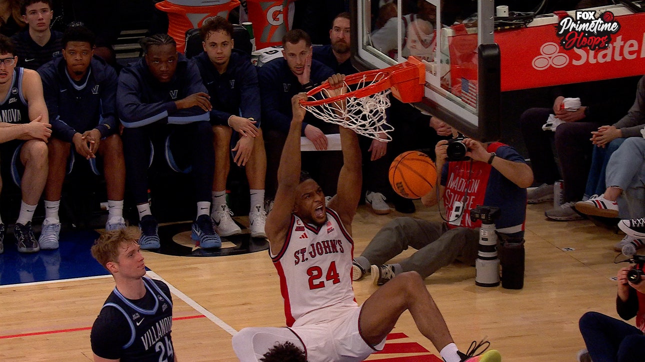 St. John's Oziyah Sellers lobs it up to Zuby Ejiofor for alley-oop slam vs. Villanova