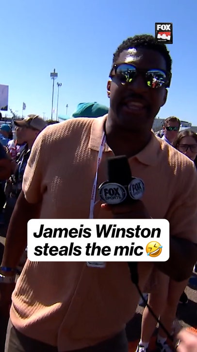 Jameis Winston takes over before the INDYCAR race in St. Petersburg 🎤
