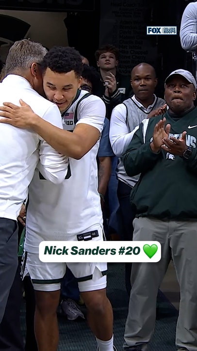 Nick Sanders, son of NFL HOF Barry Sanders, is honored on Senior Night 💚 
