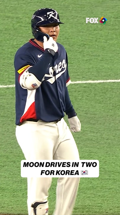 Moon gives Korea EARLY lead 🌙 
