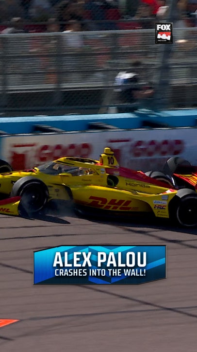 Alex Palou is OUT after crashing into the wall in Phoenix!