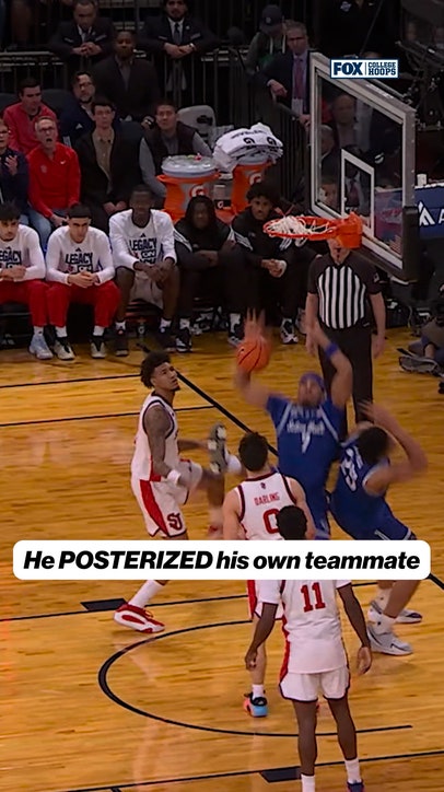 He DUNKED on his own teammate 😂