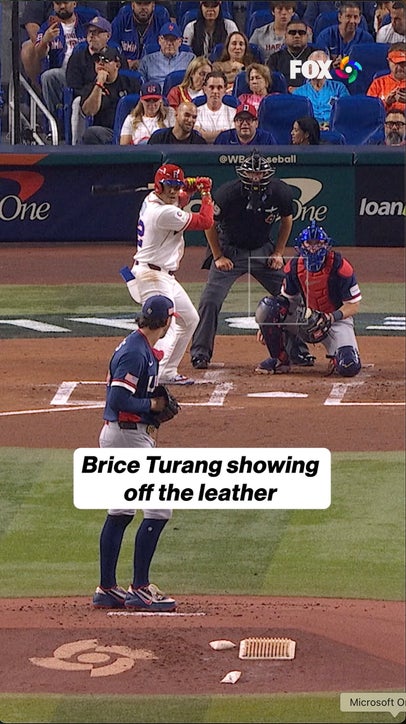 Turang lays out and robs Soto of a base hit 😮‍💨