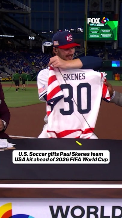 The WBC Semifinal hero Paul Skenes receives an official USMNT jersey ahead of the FIFA World Cup 🇺🇸